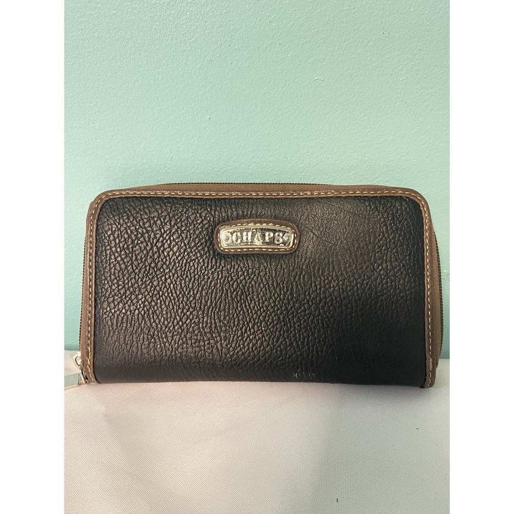 Chaps Leather Zippered Wallet~Black w/Brown Trim~Lots‎ of Space 7 1/2" x 4 1/2"